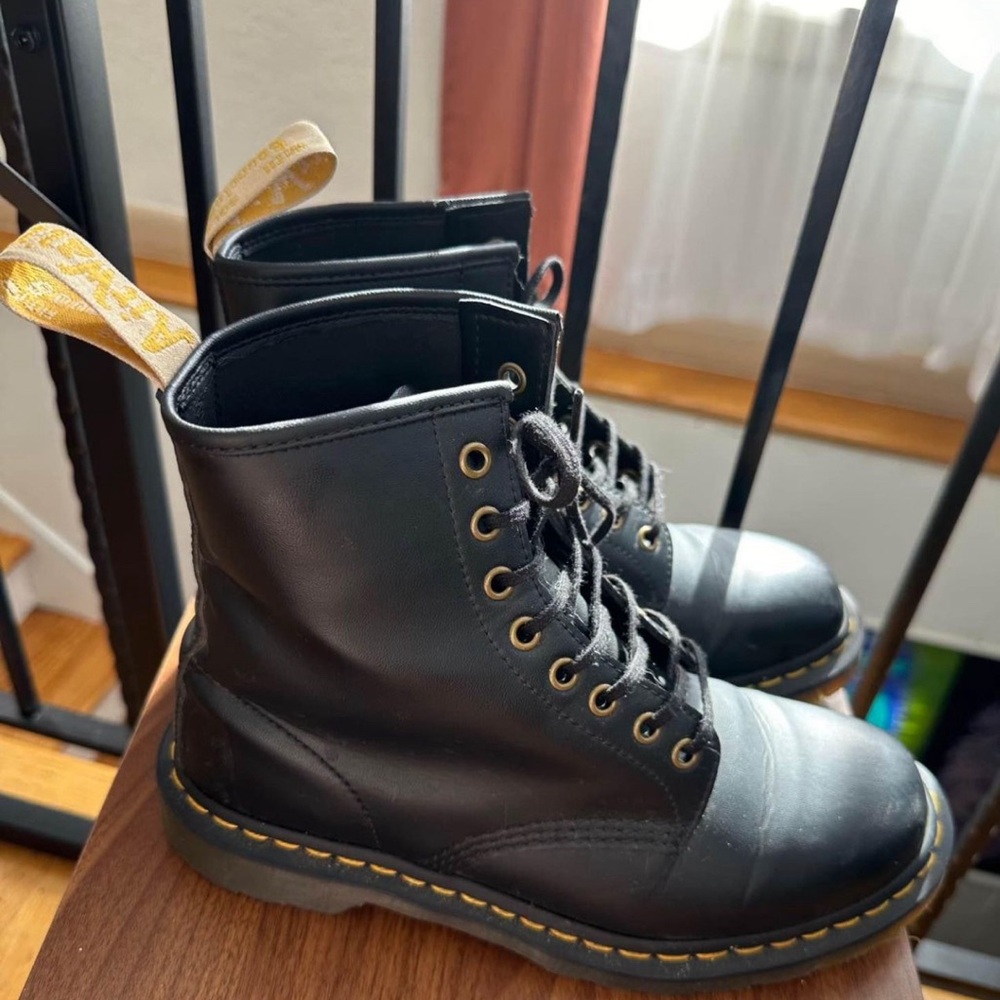 Dr. marten 8 eye boots women size 9